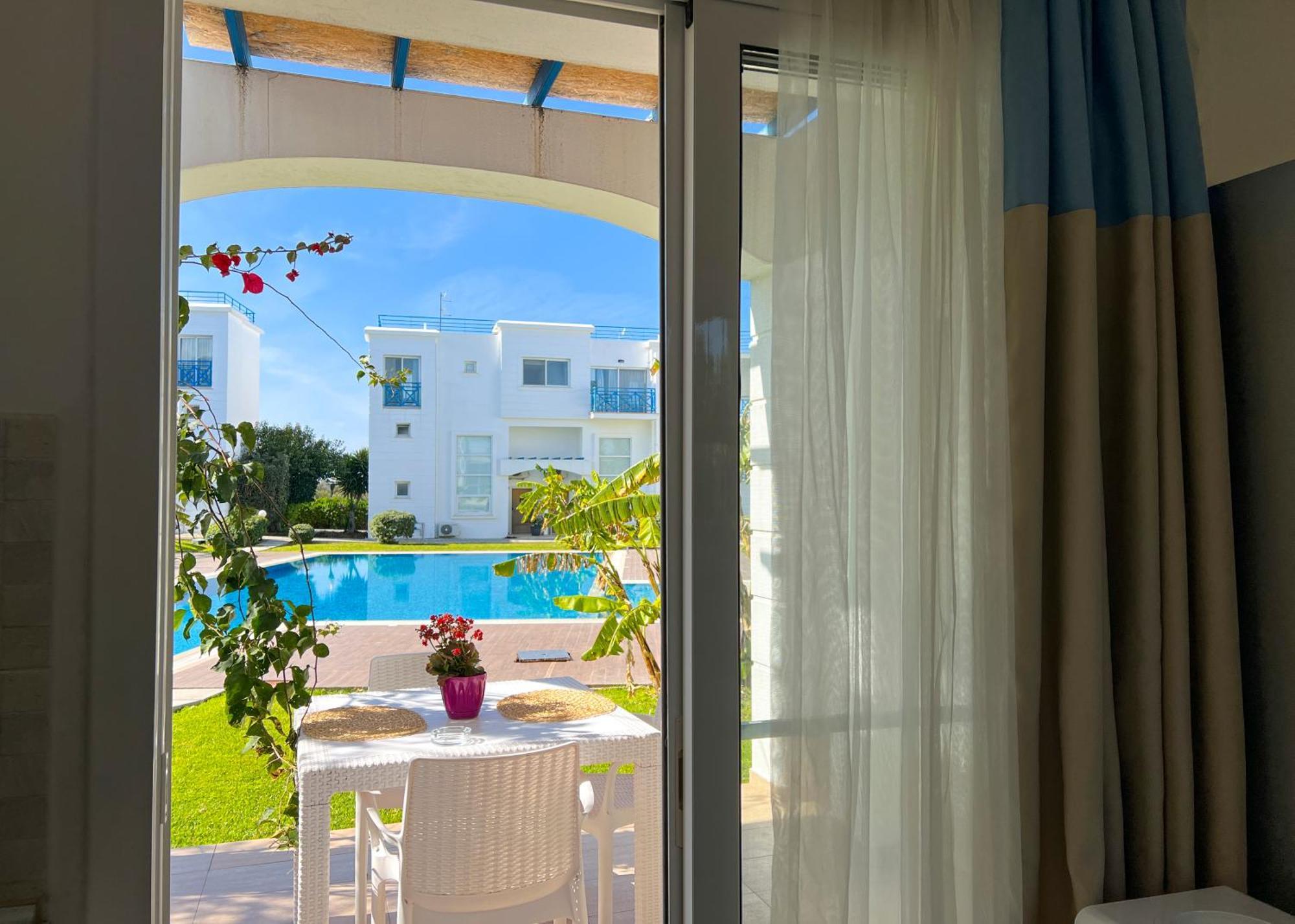 Garden Loft Apt With Pool In Alsancak Kyrenia Kyrenia  Extérieur photo
