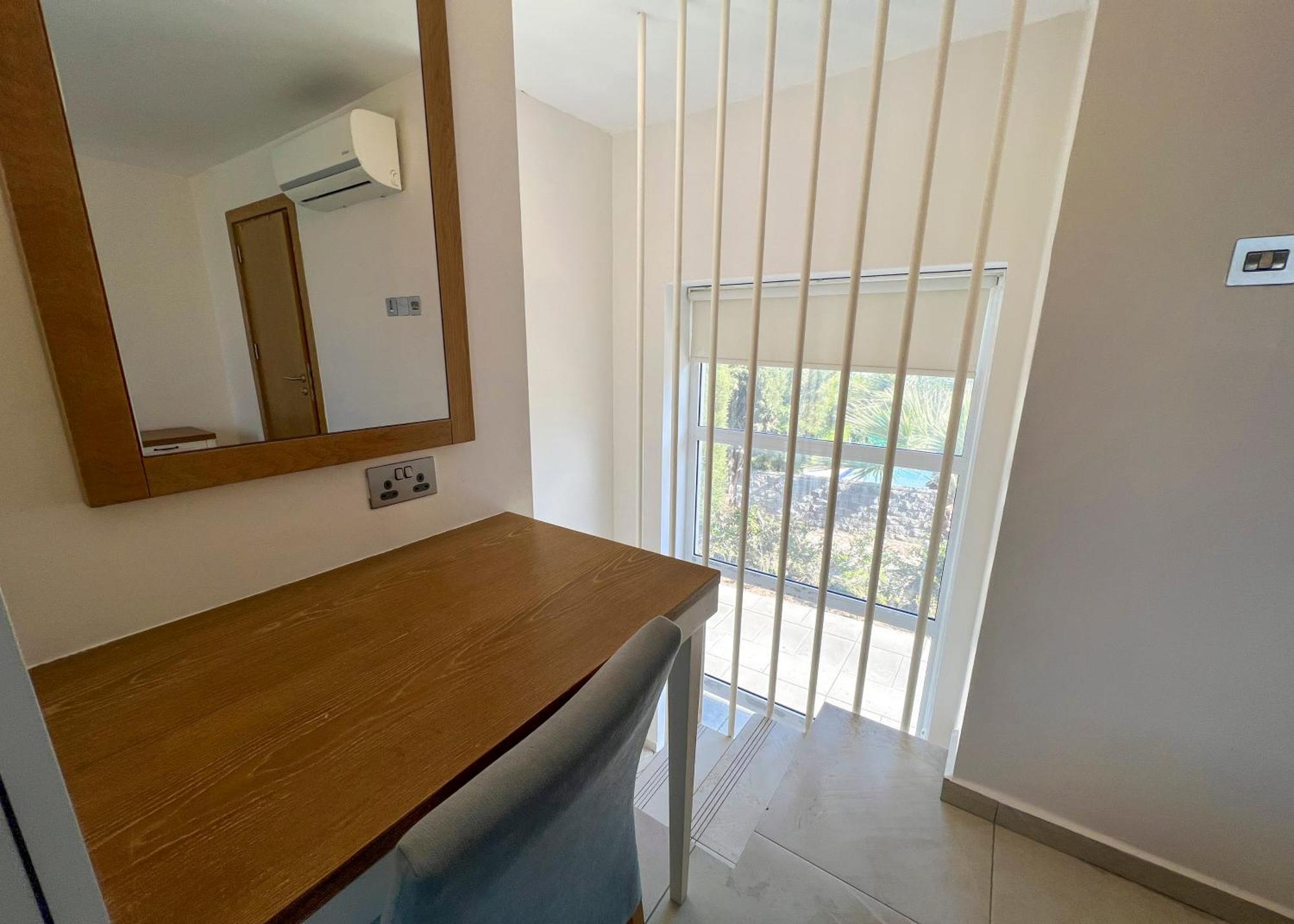 Garden Loft Apt With Pool In Alsancak Kyrenia Kyrenia  Extérieur photo