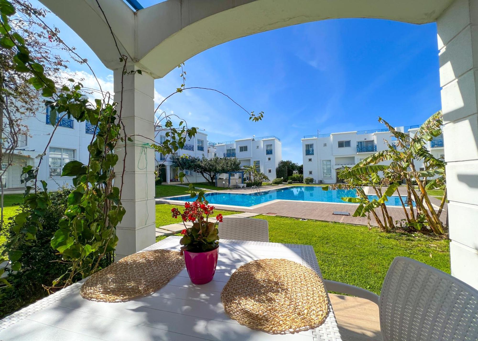 Garden Loft Apt With Pool In Alsancak Kyrenia Kyrenia  Extérieur photo